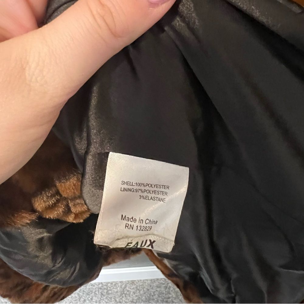 Revolve, Privacy Please Addison Coat in Leopard - Picture 10 of 13